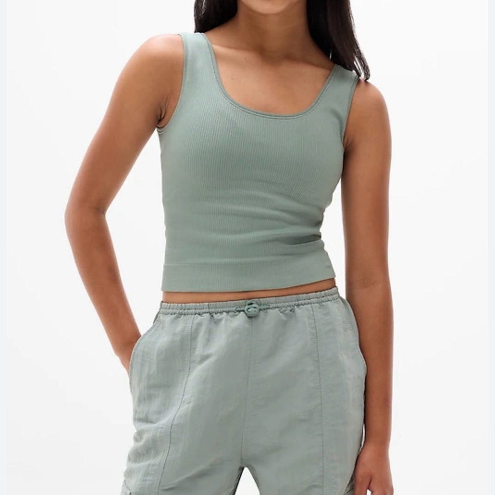 Athleta Women’s Rise Above Rib Crop Tank Celadon Green Size S